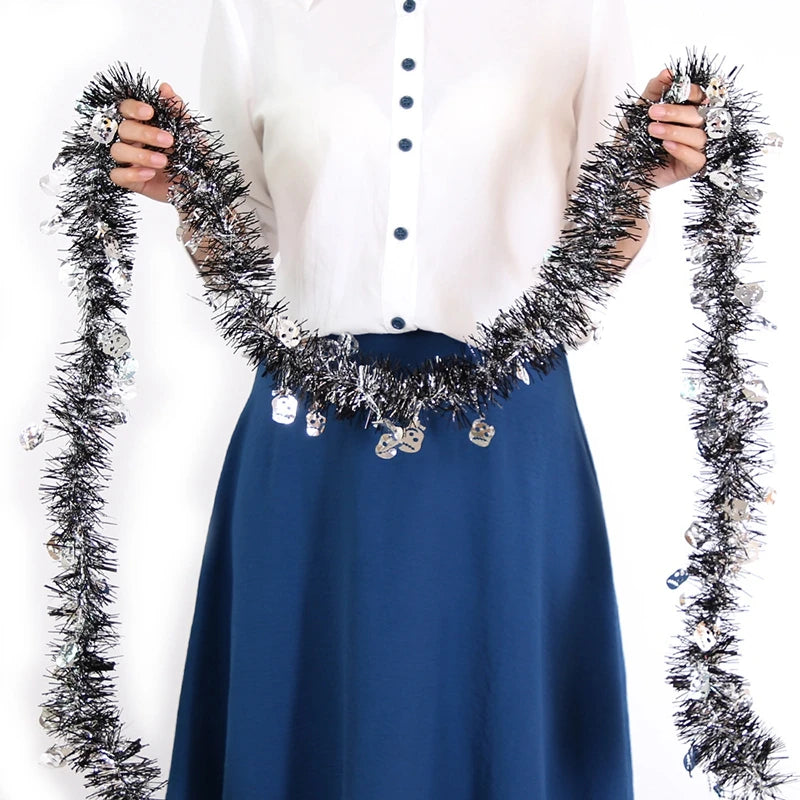 Halloween Decorative Wreath with Pumpkins, Skulls, Bats, and Tinsel Garland - 2.8M/2M Length