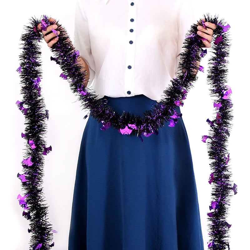 Halloween Decorative Wreath with Pumpkins, Skulls, Bats, and Tinsel Garland - 2.8M/2M Length