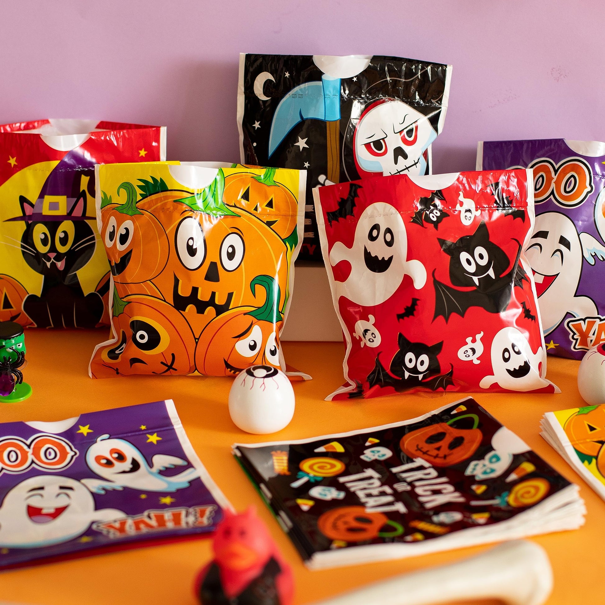 96 Pcs Halloween Treat Bags,Halloween Small Drawstring Candy Bags Goodie Bags Trick or Treat Bags Gift Bags,Classroom Party Favor Supplies