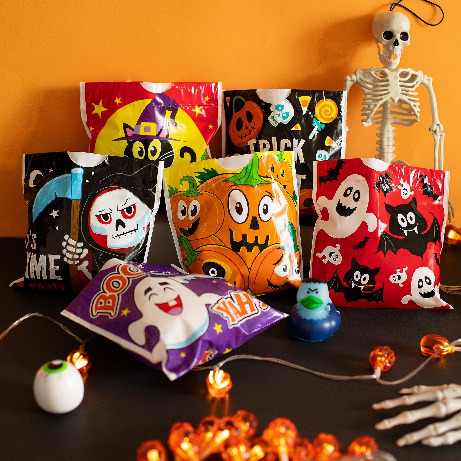 96 Pcs Halloween Treat Bags,Halloween Small Drawstring Candy Bags Goodie Bags Trick or Treat Bags Gift Bags,Classroom Party Favor Supplies