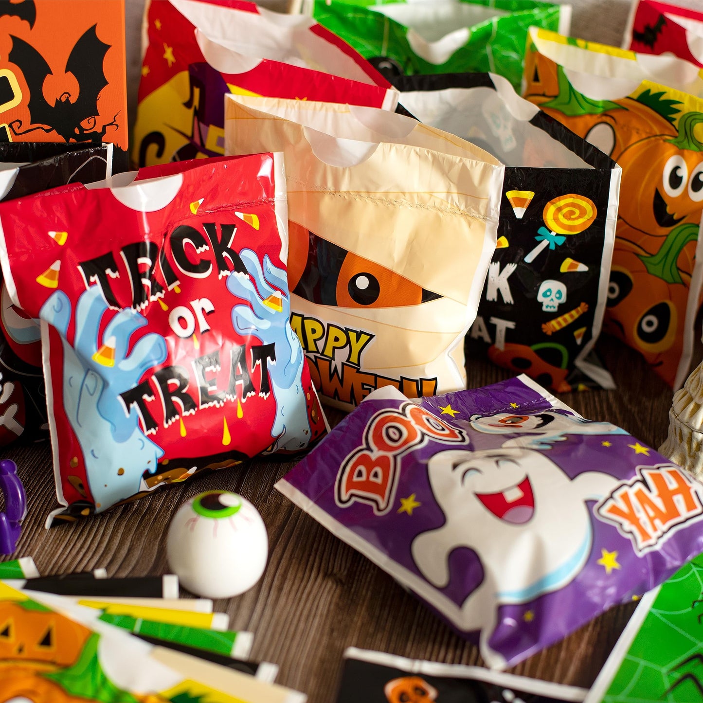 96 Pcs Halloween Treat Bags,Halloween Small Drawstring Candy Bags Goodie Bags Trick or Treat Bags Gift Bags,Classroom Party Favor Supplies